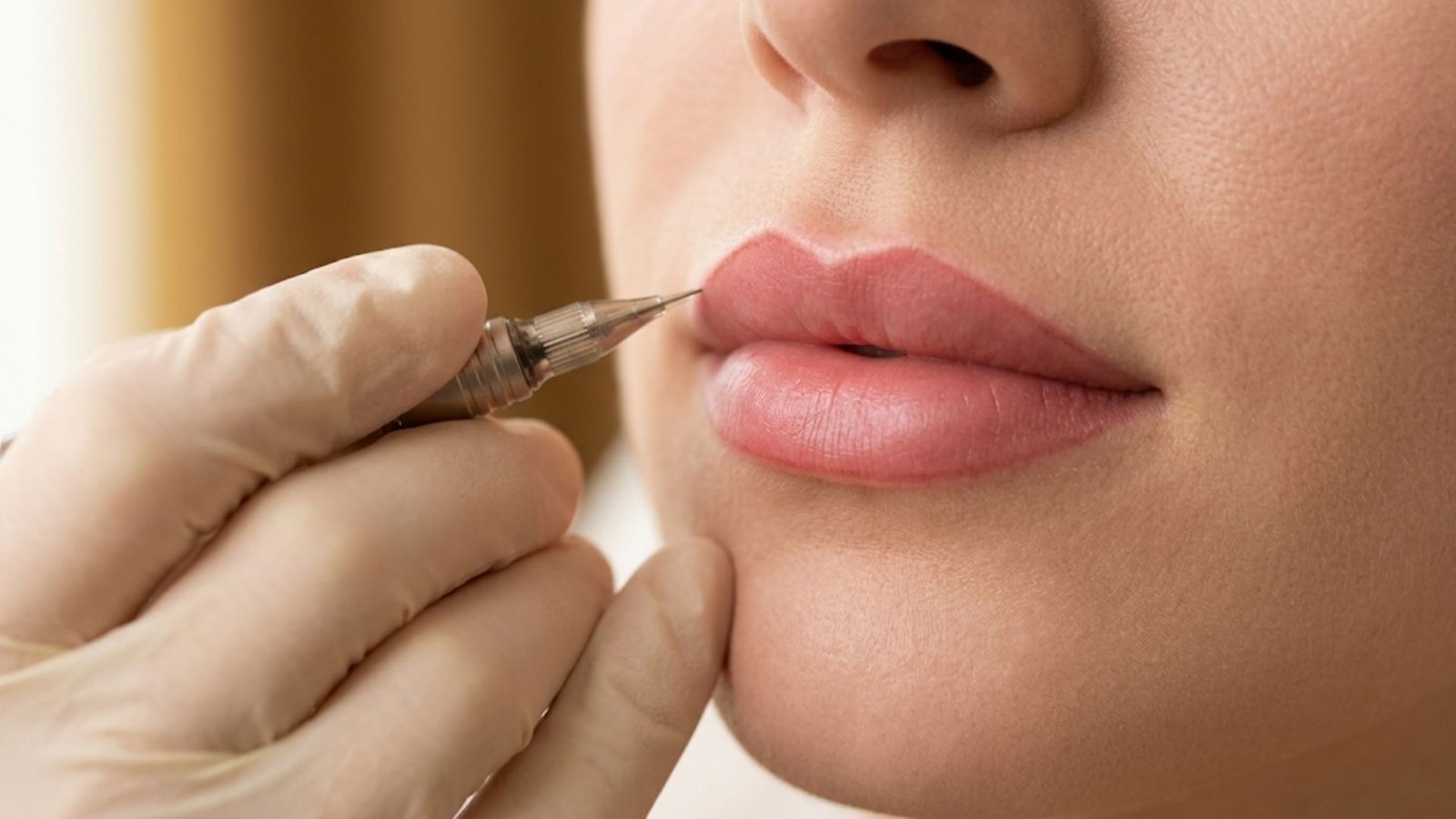 Kalıcı dudak rengi lip blush uygulaması - CLİNİCA GÜZELLİK